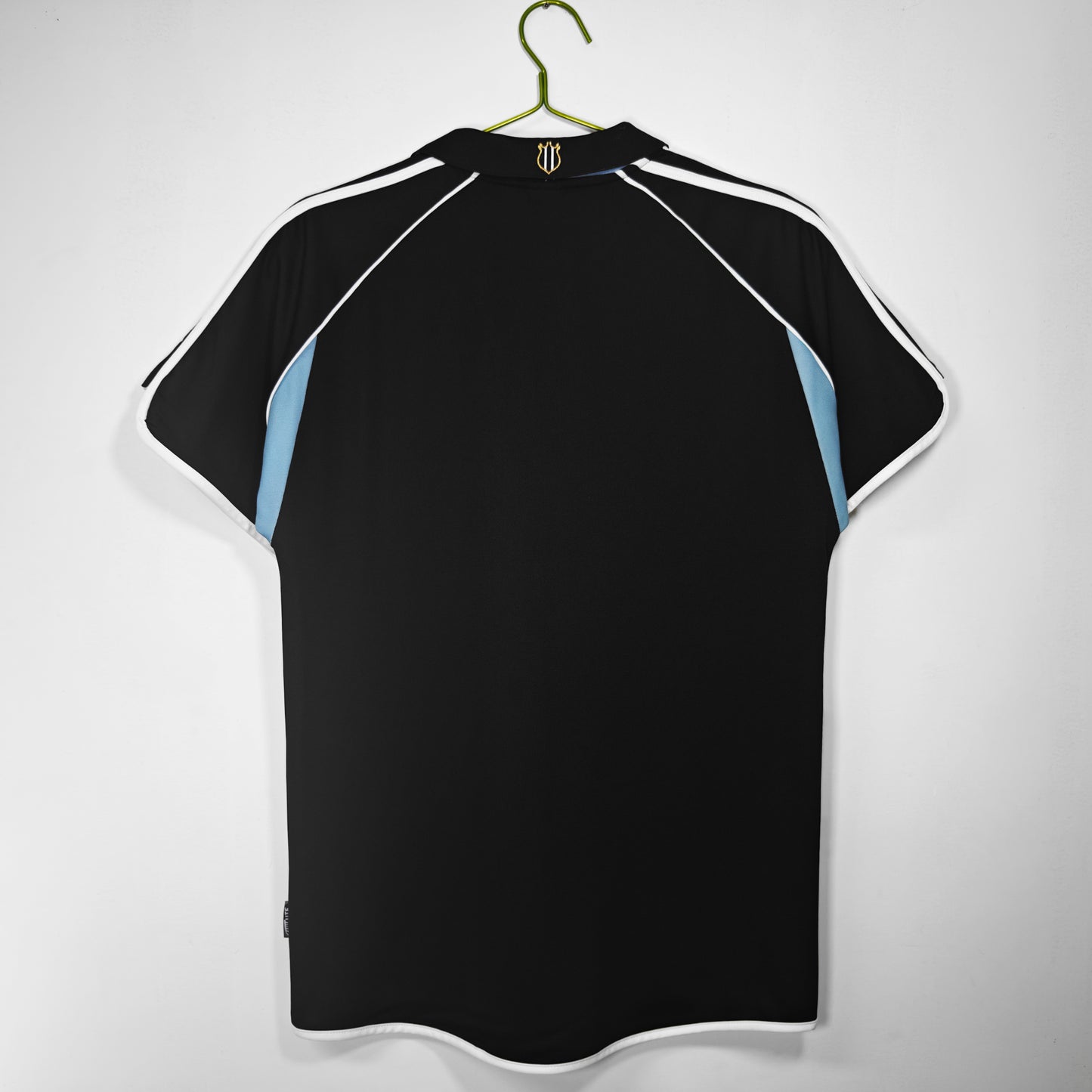Newcastle Alternativa 00/01