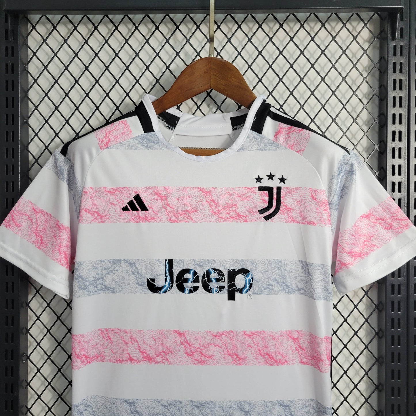 Kit Criança Juventus Alternativa 23/24
