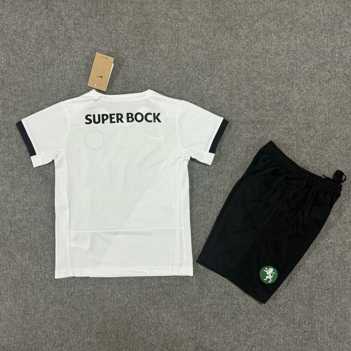 Kit Criança Sporting Edição Especial Stromp 24/25