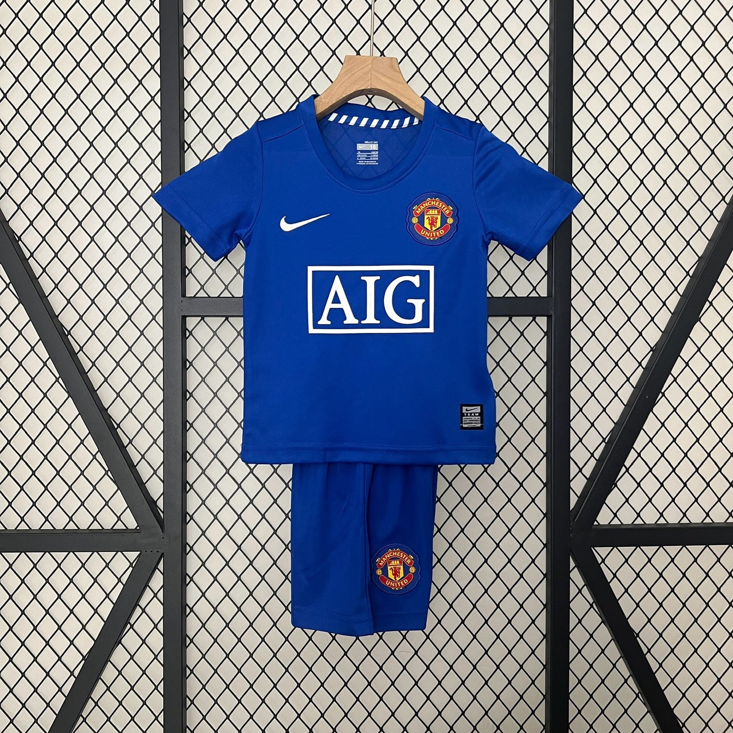 Kit Criança Manchester United Terceira 08/09