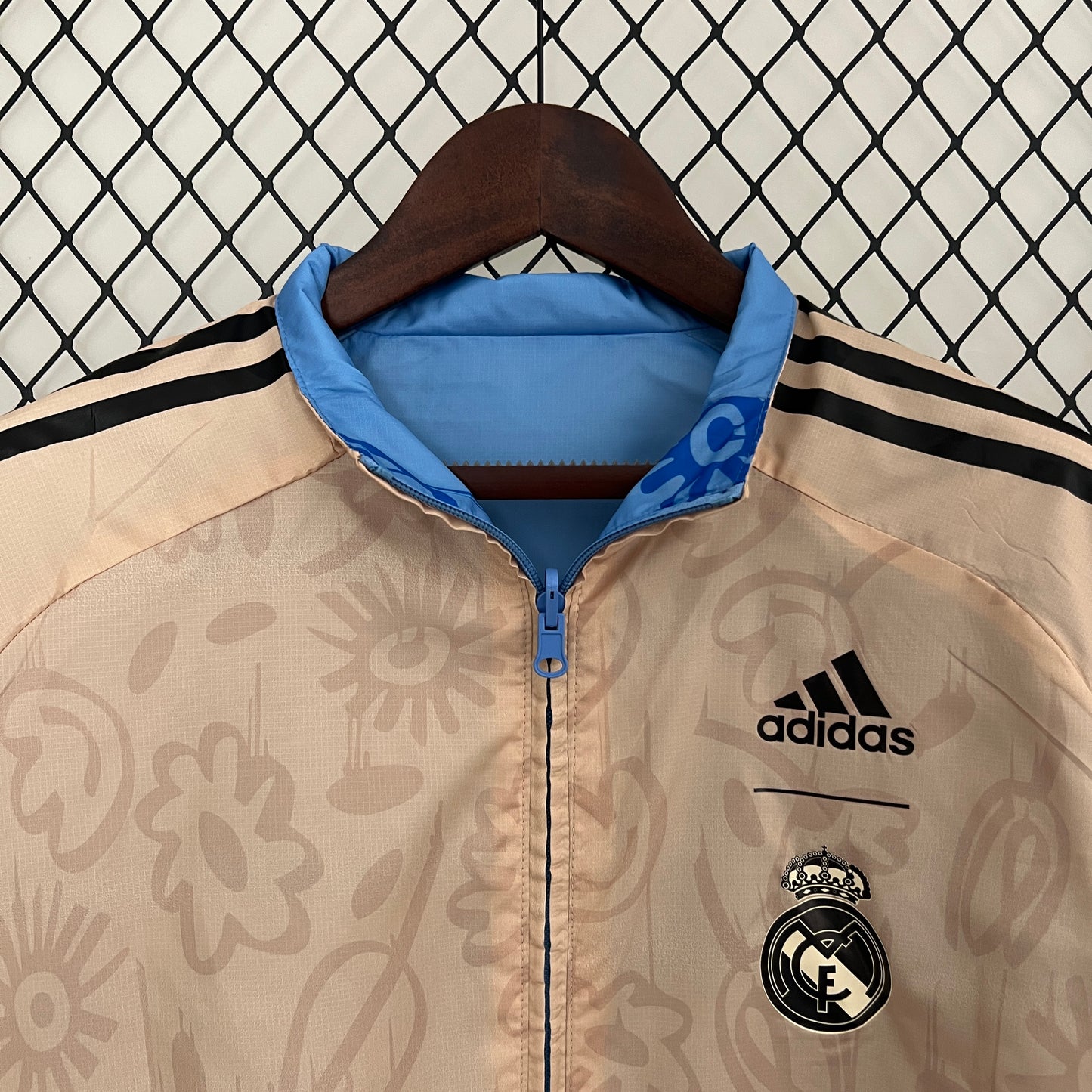Real Madrid - Corta-Vento (Reversível)