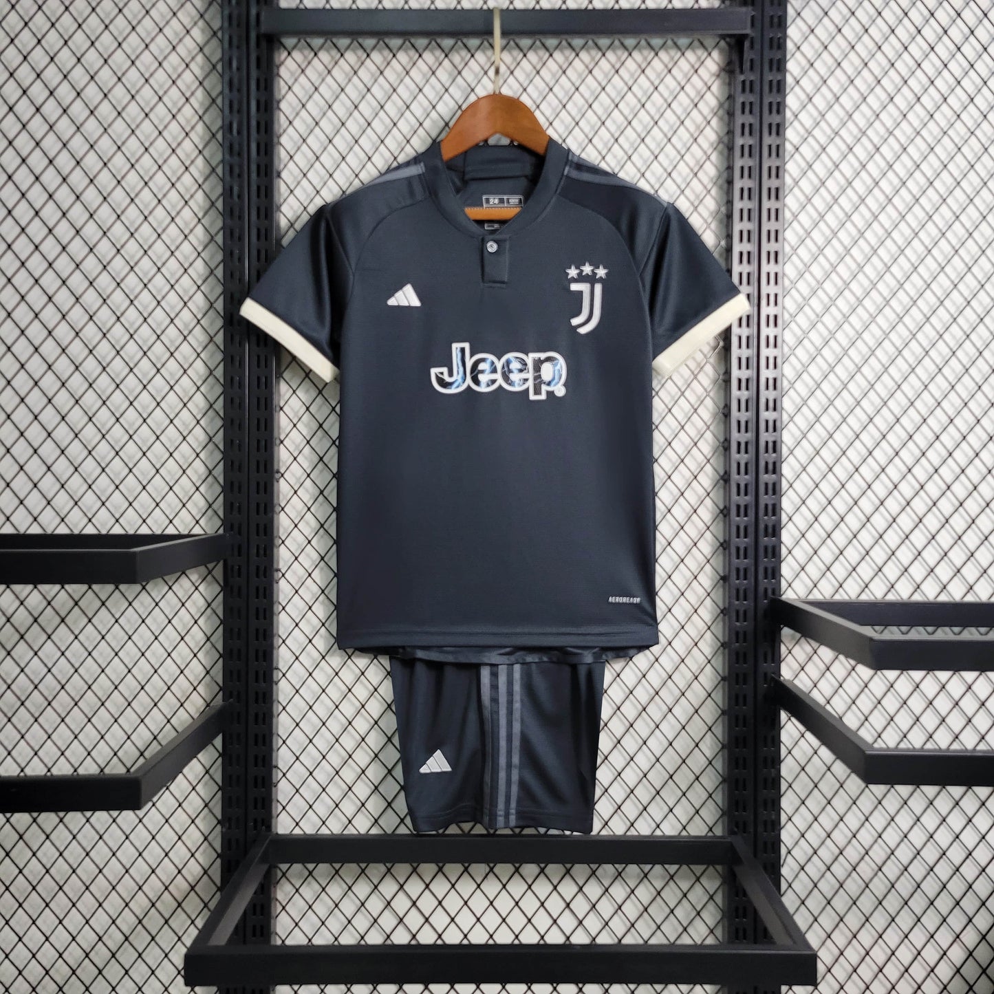 Kit Criança Juventus Terceira 23/24