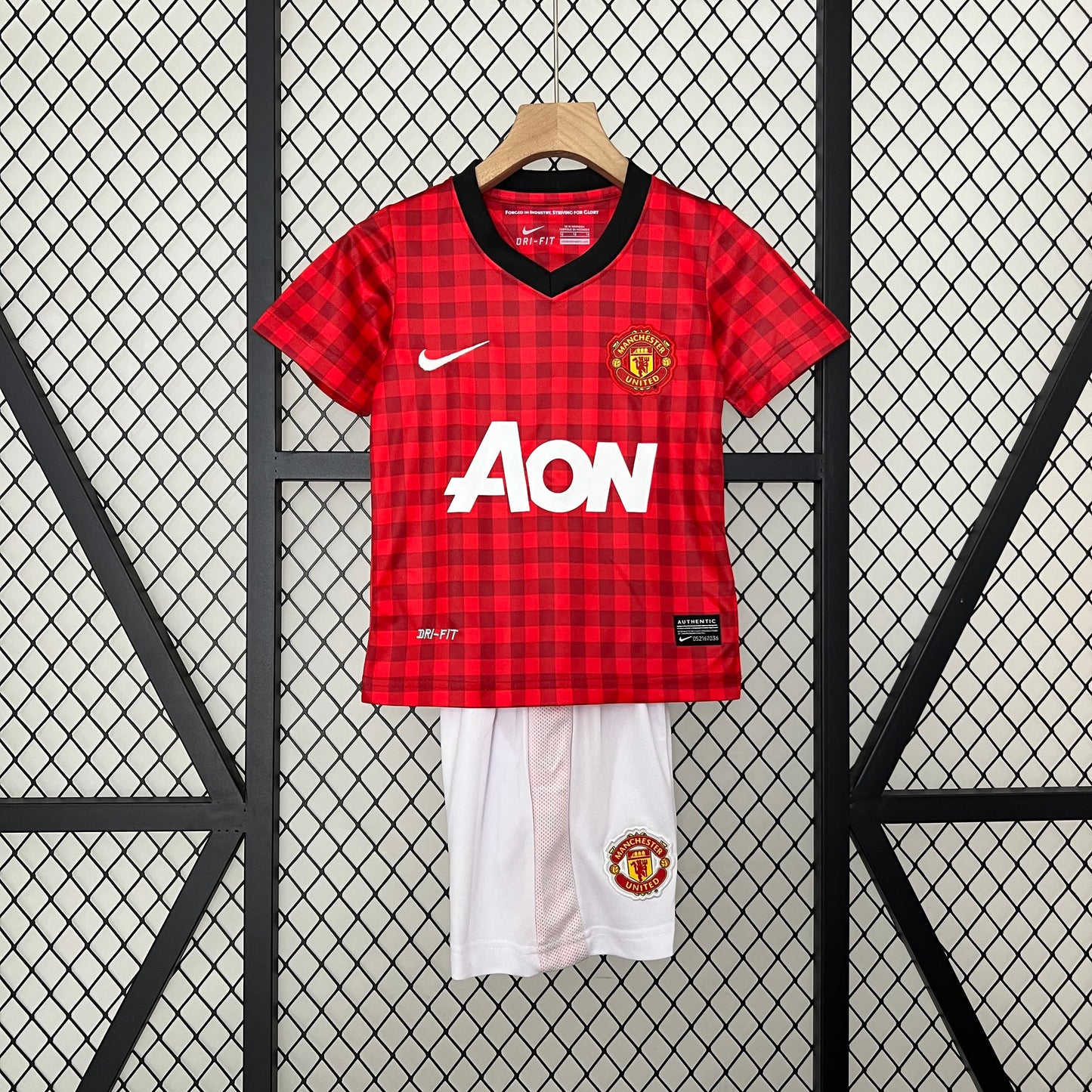 Kit Criança Manchester United Principal 12/13