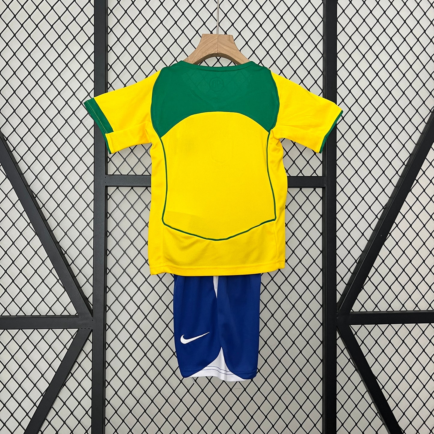 Kit Criança Brasil Principal 2004