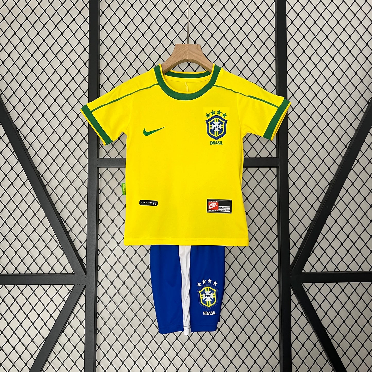 Kit Criança Brasil Principal 1998