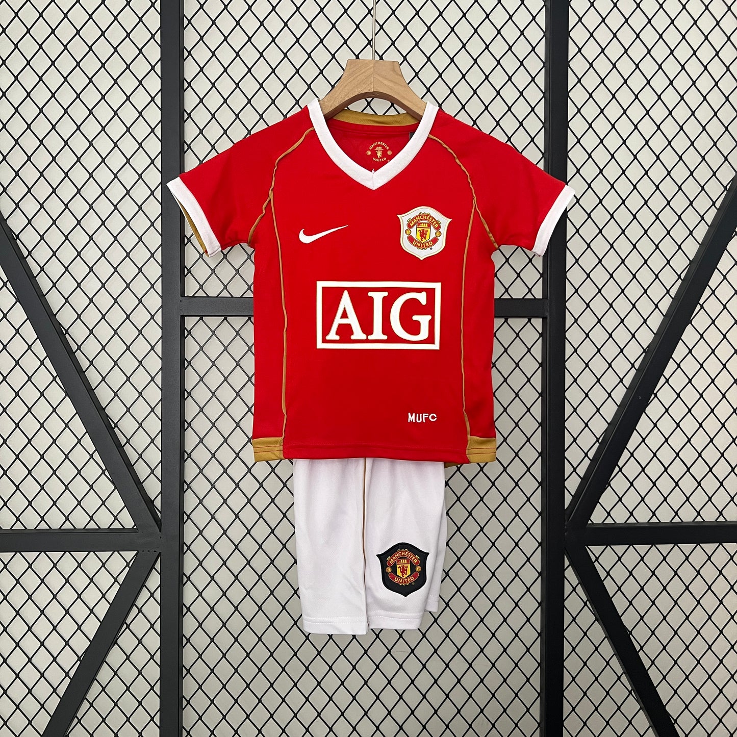 Kit Criança Manchester United Principal 06/07
