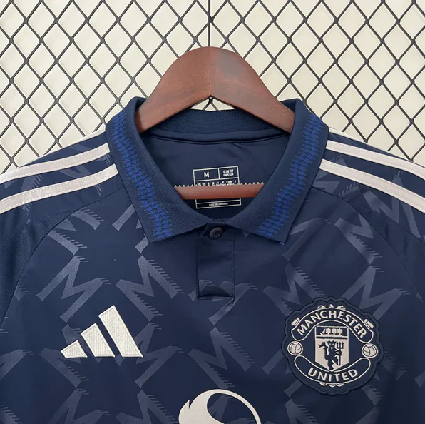 Manchester United Alternativa 24/25