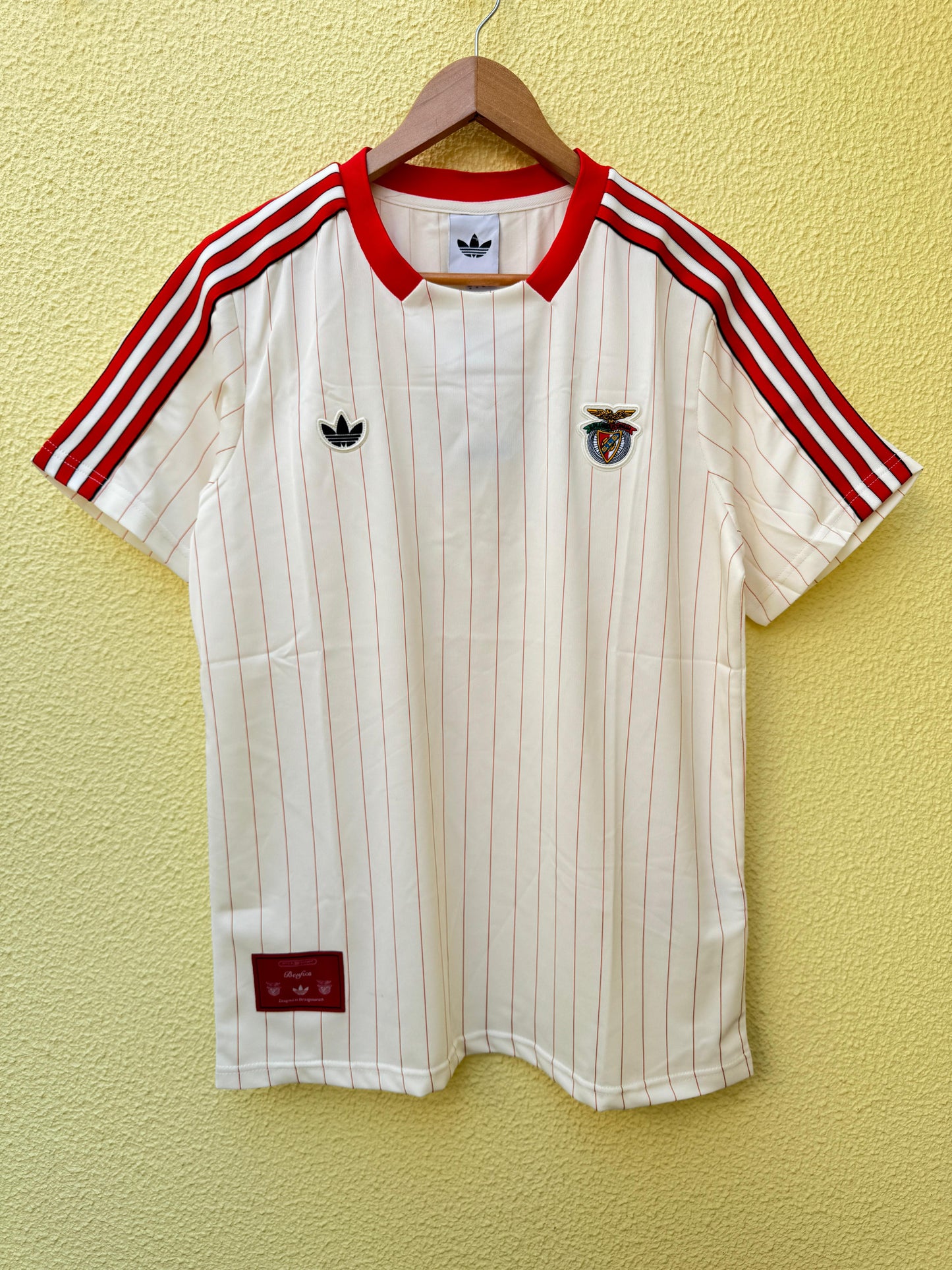 Em Stock - Benfica x Adidas Originals Retro 25/26