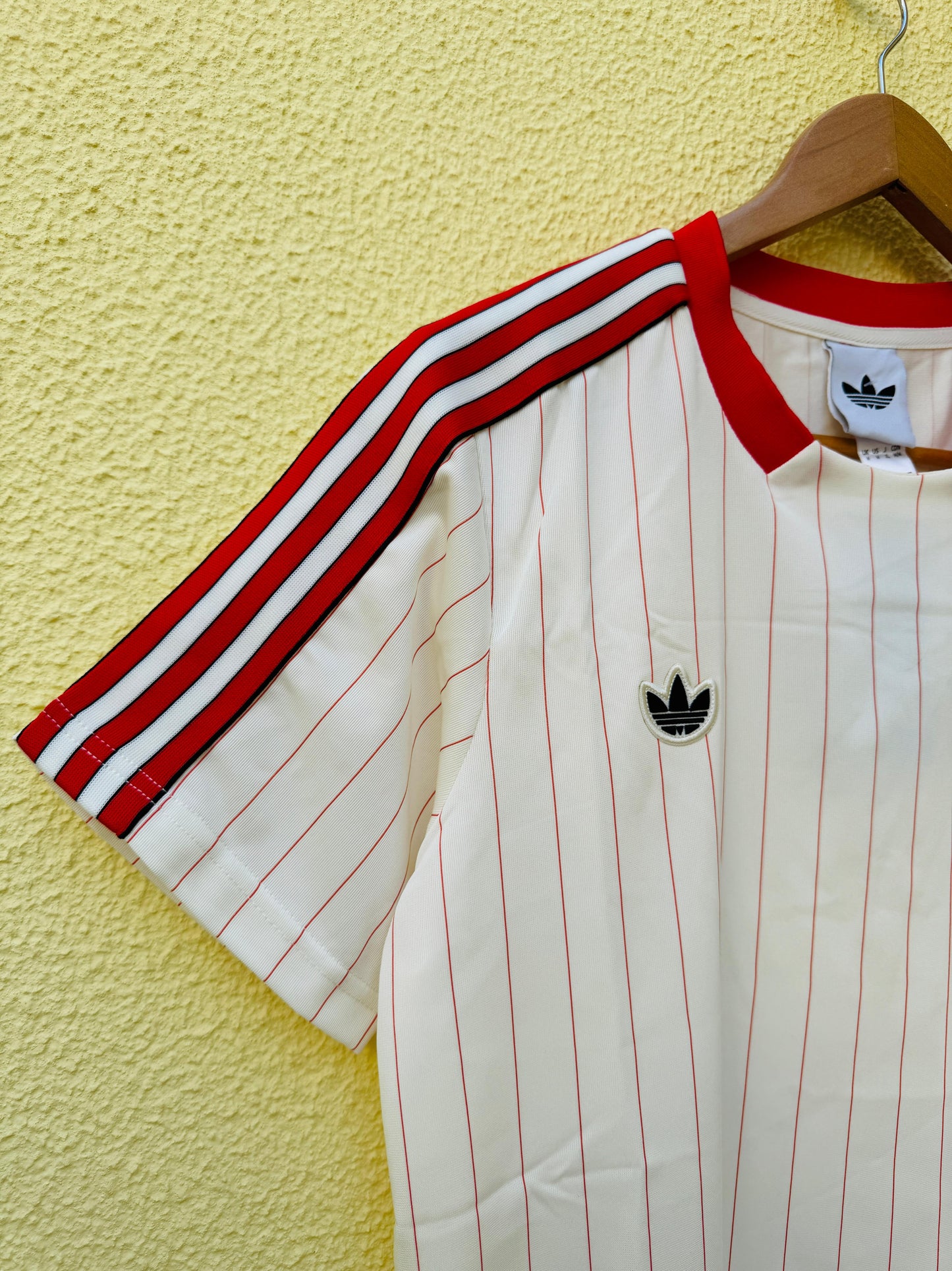 Em Stock - Benfica x Adidas Originals Retro 25/26