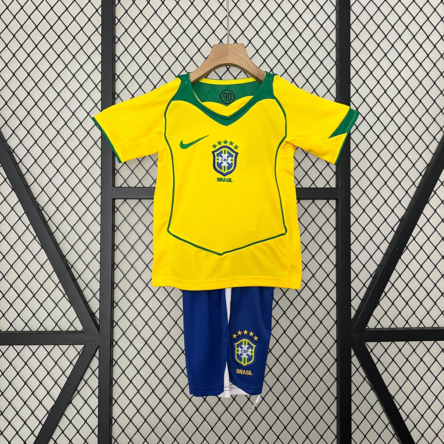 Kit Criança Brasil Principal 2004
