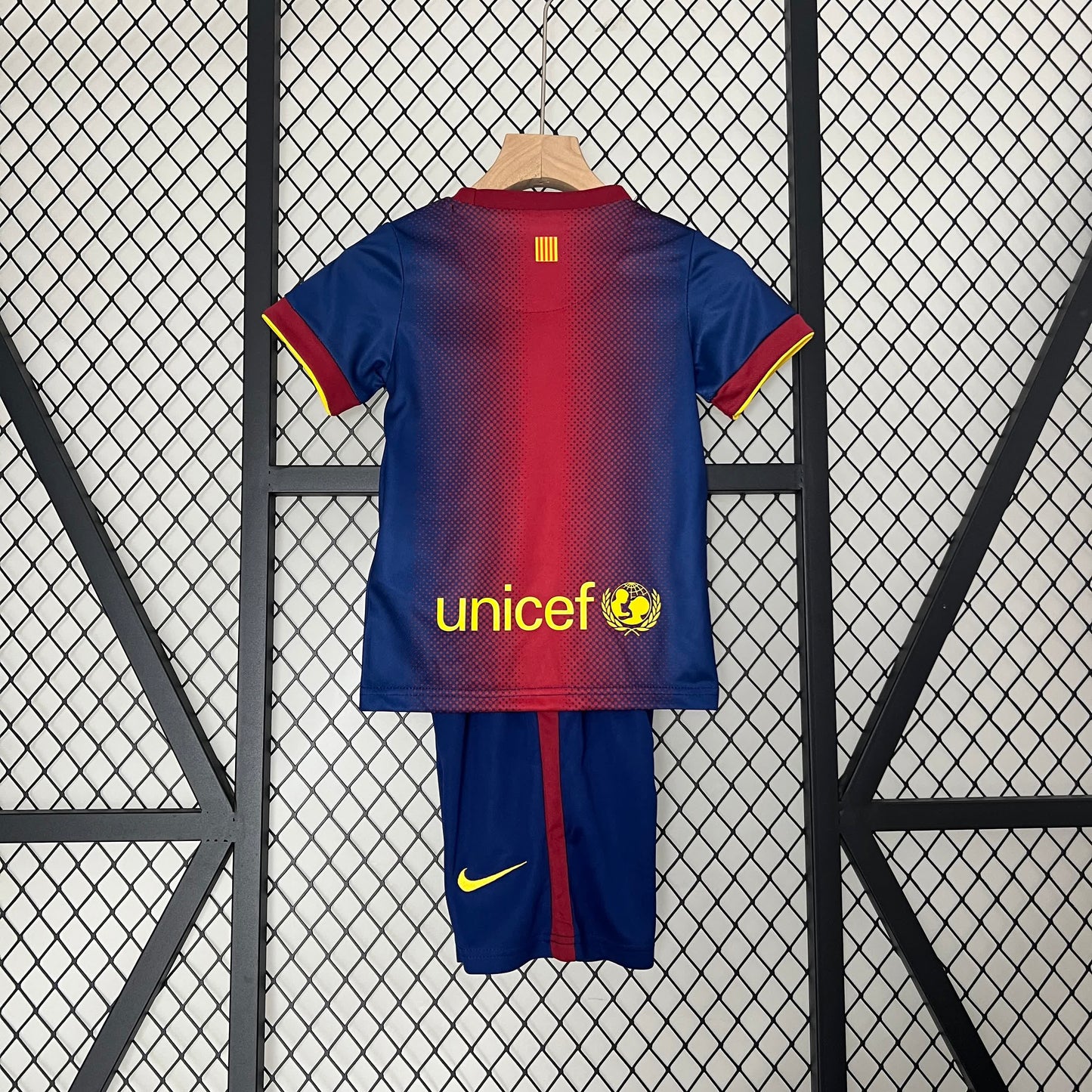 Kit Criança Barcelona Principal 12/13