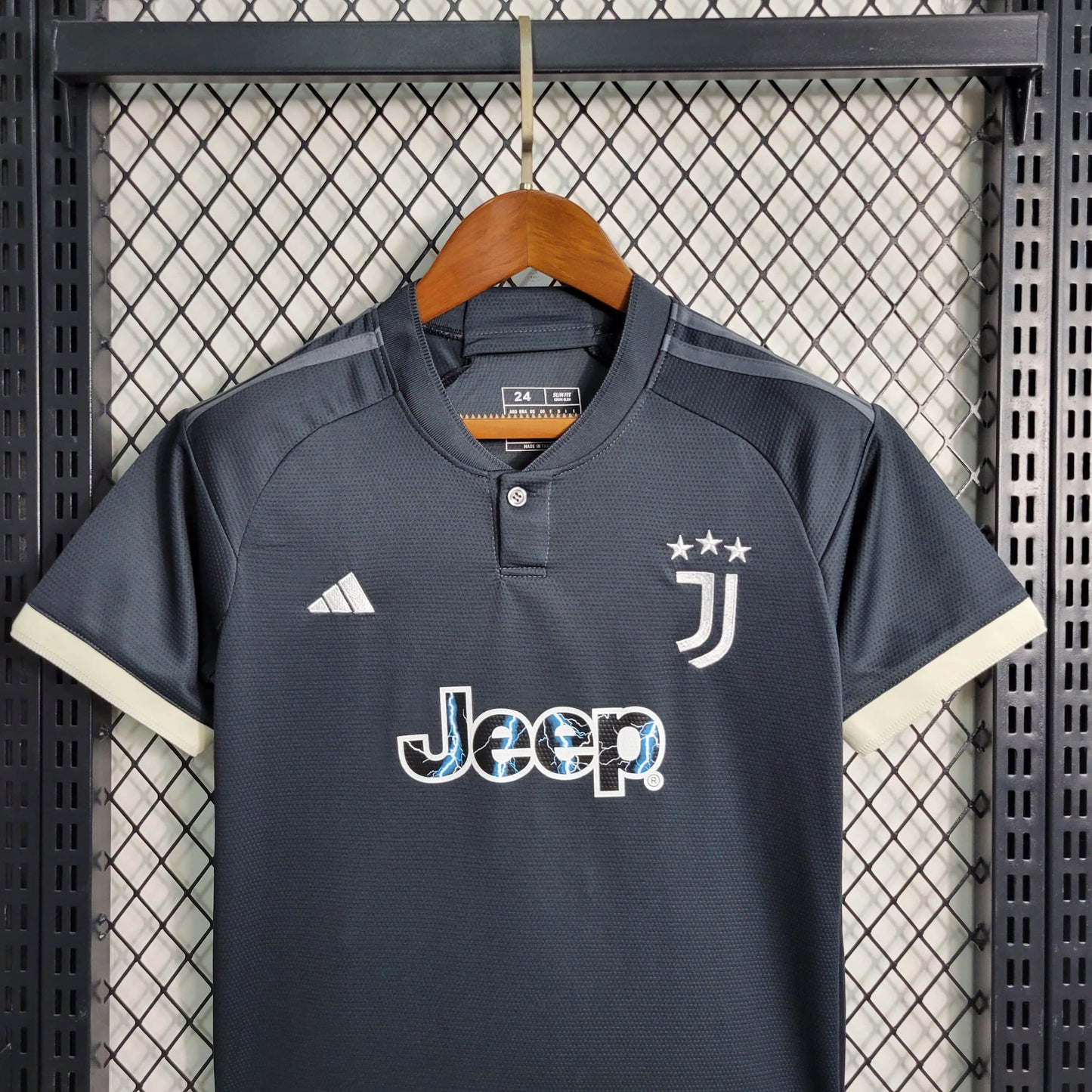 Kit Criança Juventus Terceira 23/24