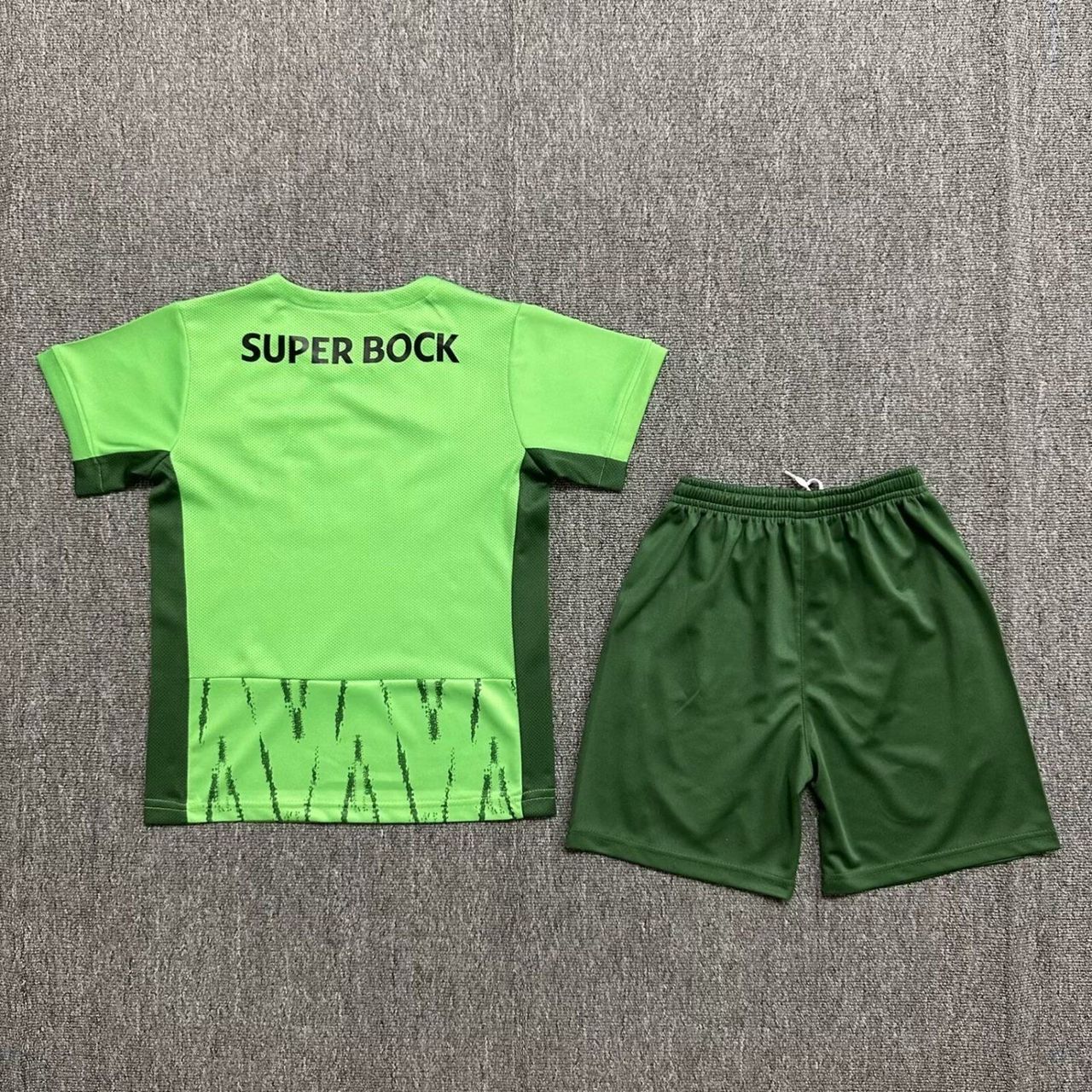 Kit Criança Sporting Alternativa 24/25
