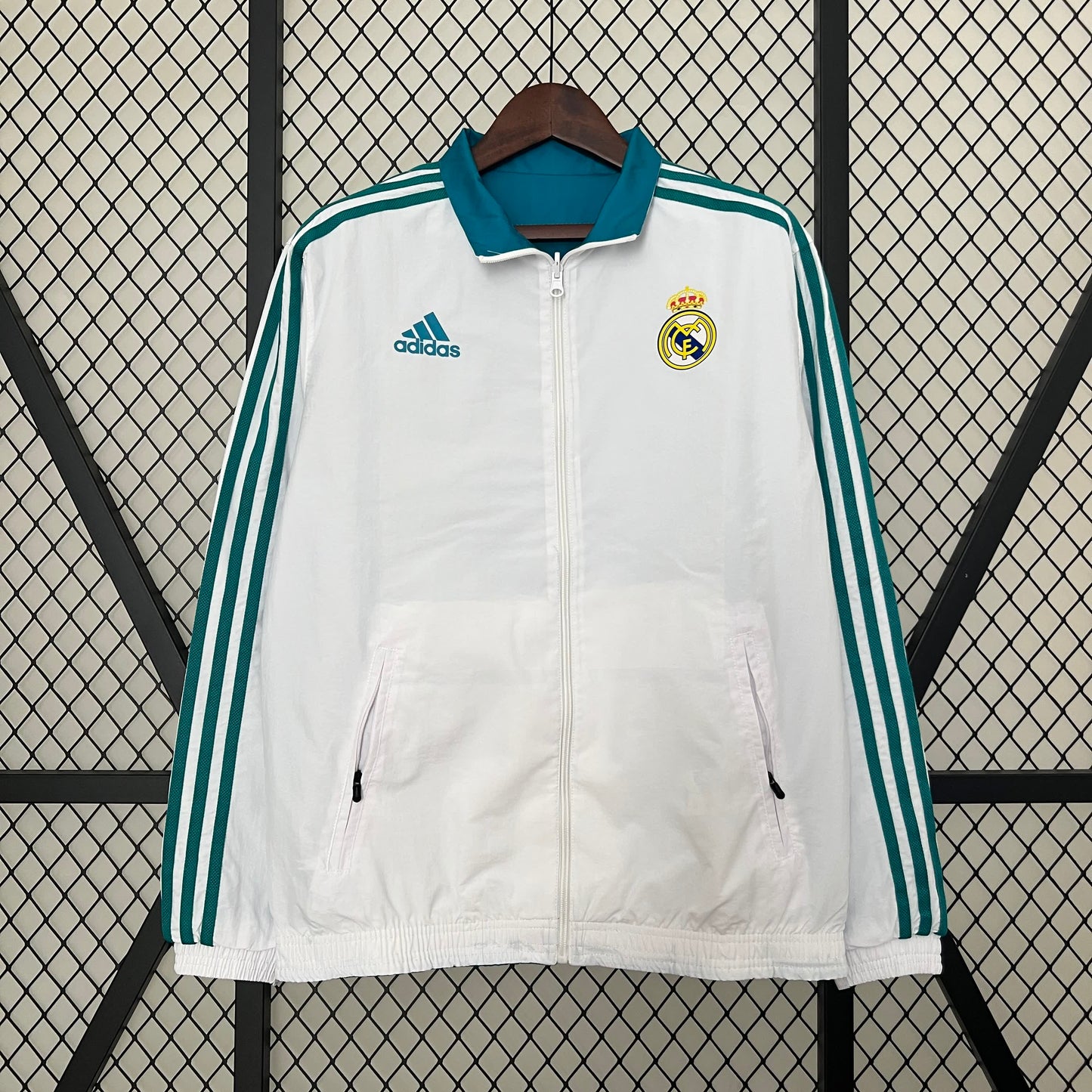 Real Madrid - Corta-Vento (Reversível)