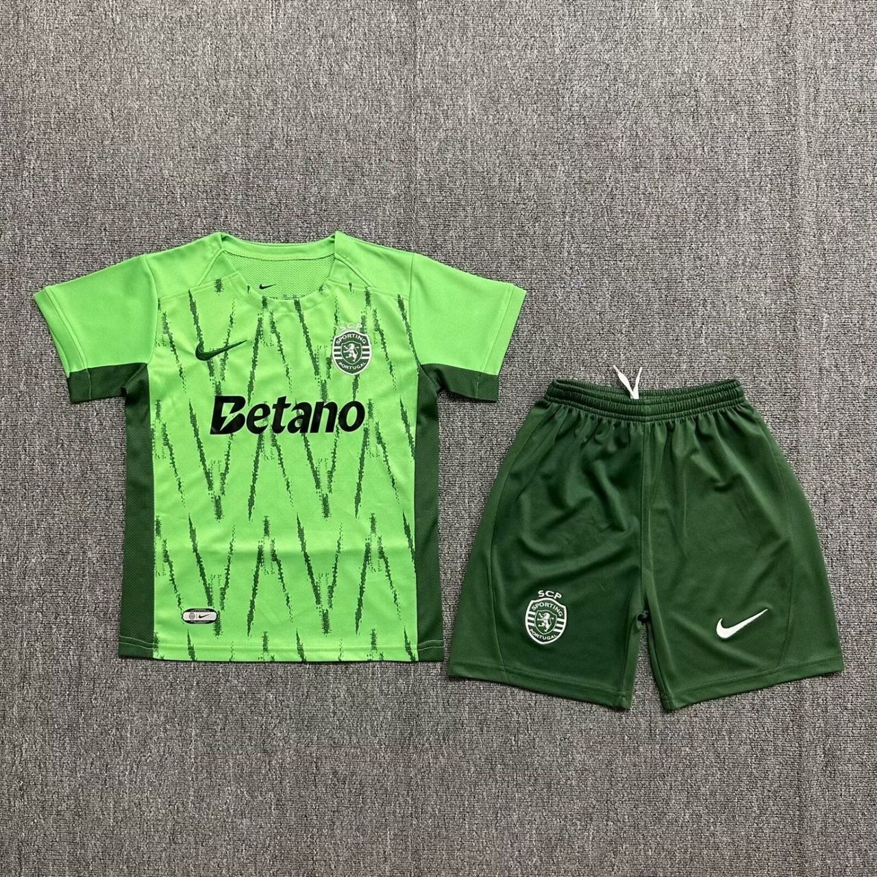 Kit Criança Sporting Alternativa 24/25
