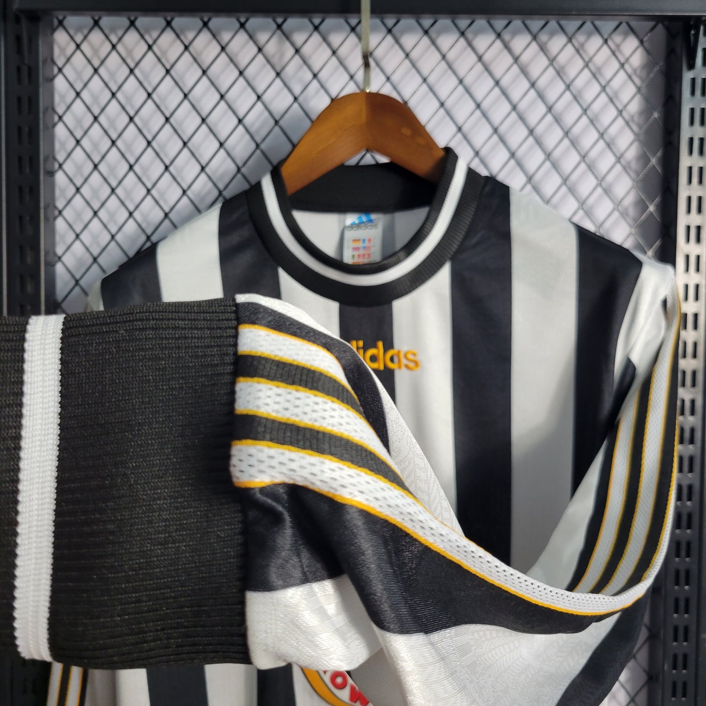 Newcastle Principal 97/99 - Manga Comprida