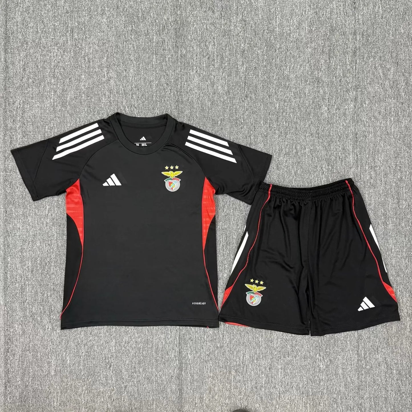 Kit Criança Benfica Treino 25/26