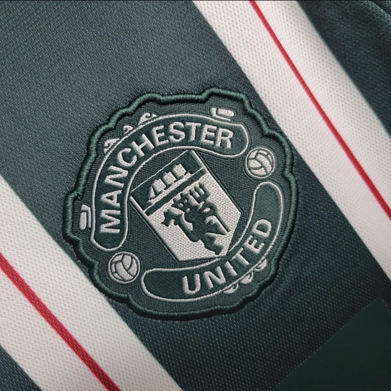 Manchester United Alternativa 23/24