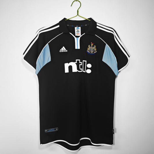 Newcastle Alternativa 00/01