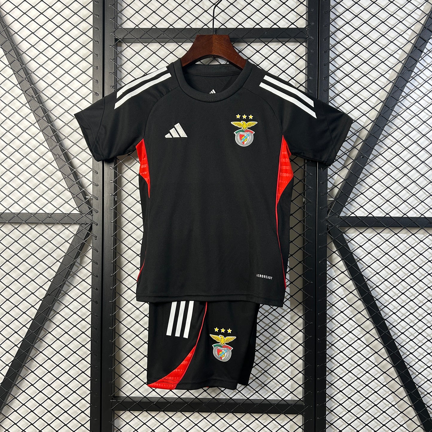 Kit Criança Benfica Treino 25/26