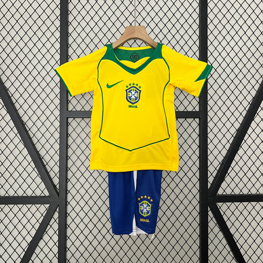 Kit Criança Brasil Principal 2004