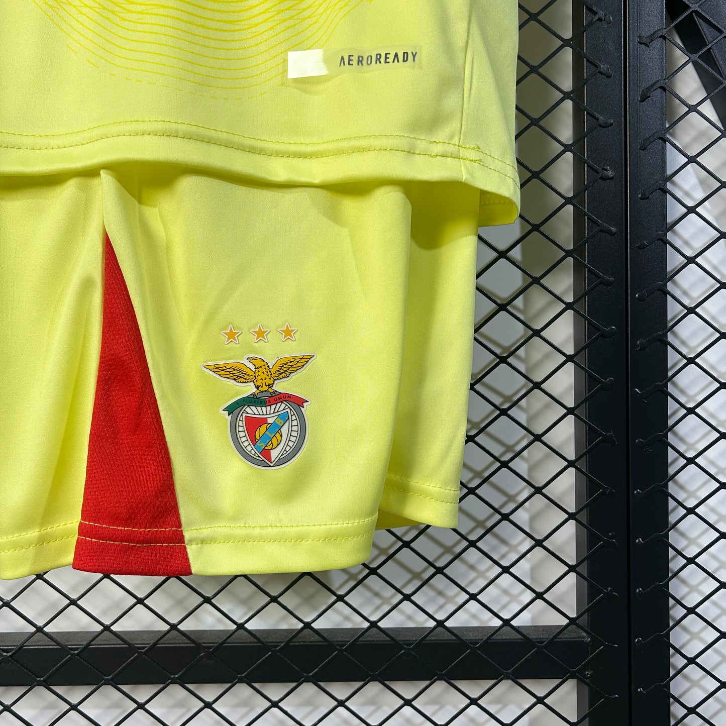 Kit Criança Benfica Guarda-Redes 25/26