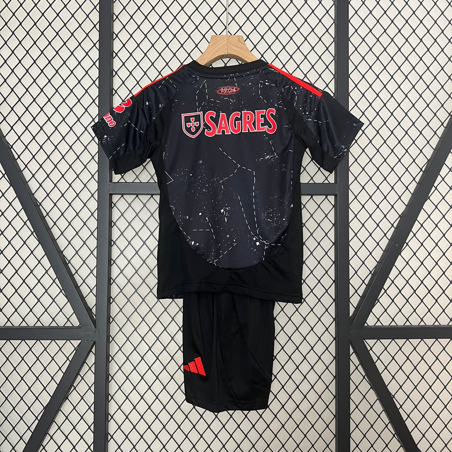 Kit Criança Benfica Alternativa 24/25